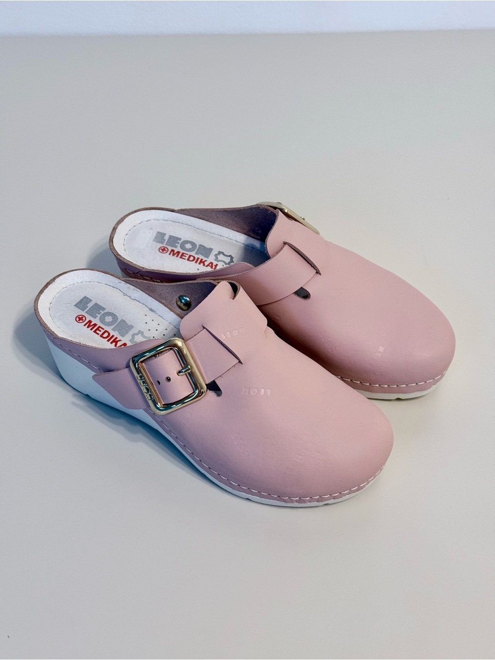 Leon Medikal 1024 Pink Leather Anatomic Clogs Mules Size EU 39 / US 8-8.5